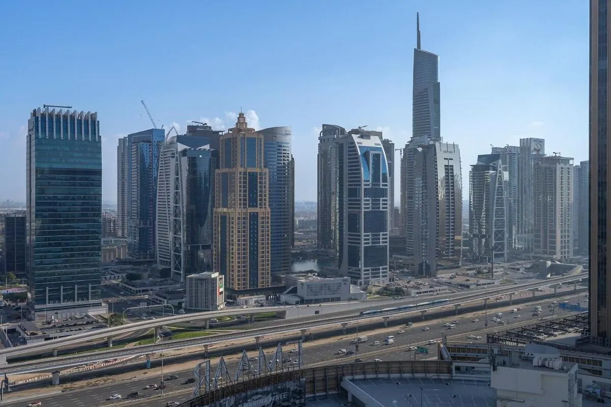 Experience The Amazing 1 Bedroom Apartment In Dubai Marina