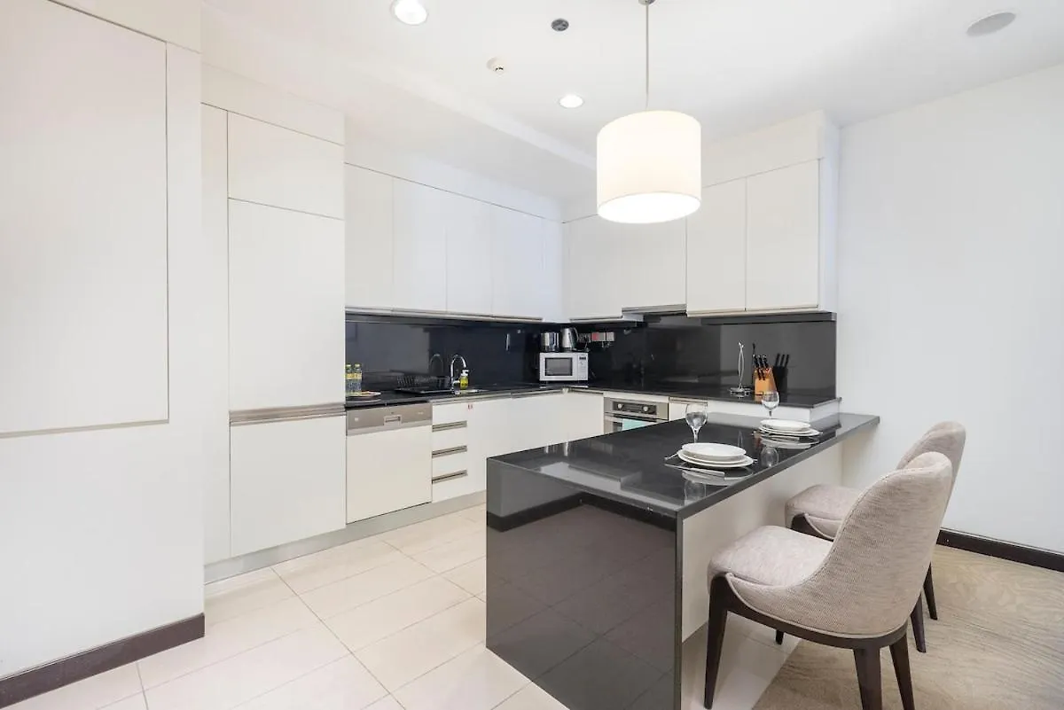 Experience The Amazing 1 Bedroom Apartment In Dubai Marina United Arab Emirates