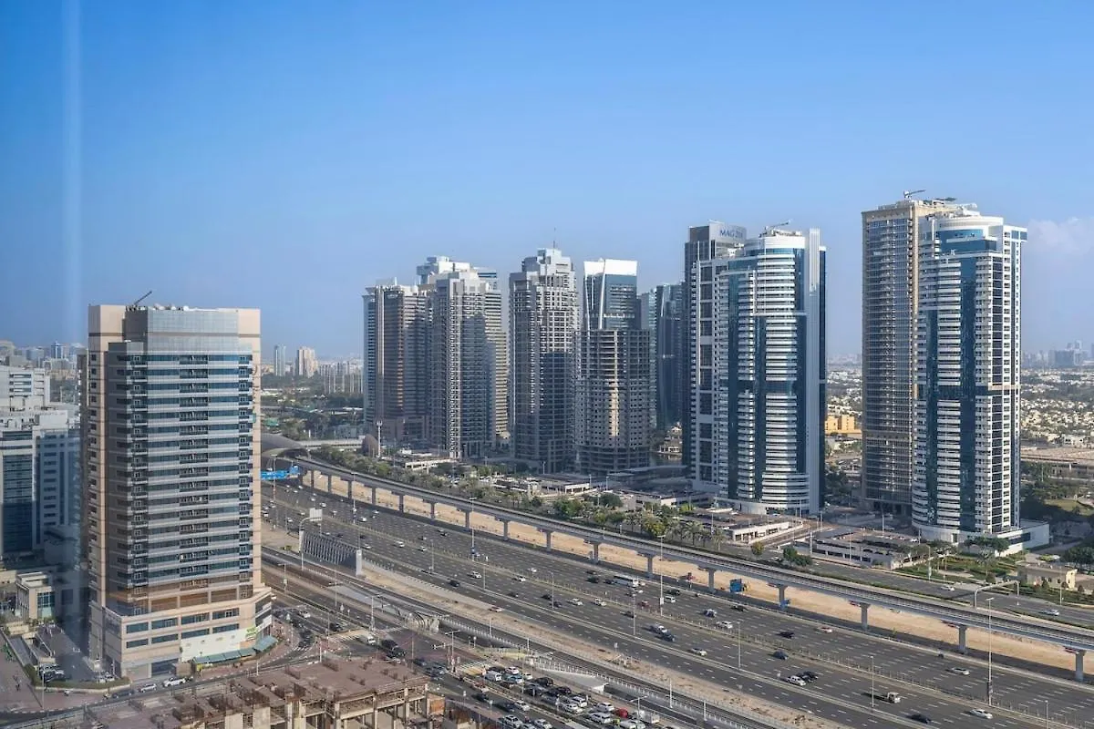 Experience The Amazing 1 Bedroom Apartment In Dubai Marina